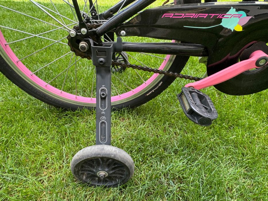 Vand bicicleta copii Adriatica 20" cu roti ajutatoare [6-10 ani]