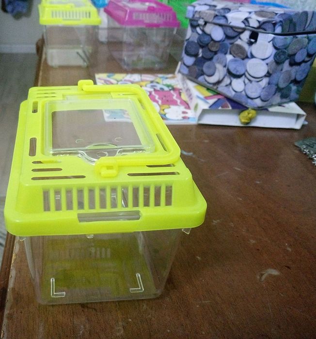Продается жёлтый аквариум