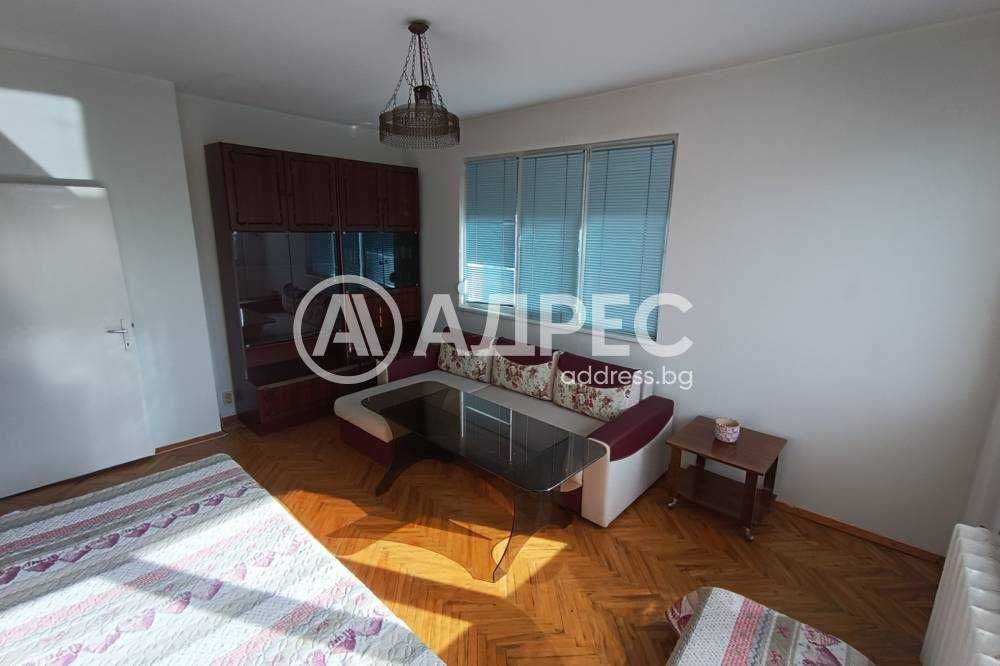Продава се Двустаен апартамент в Разград, Освобождение - 66 кв.м за 1198 €/кв.м - Снимка #1