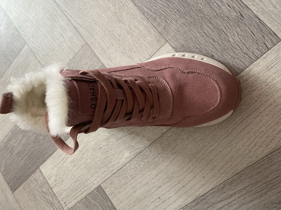 Ботинки зимние 39 размер