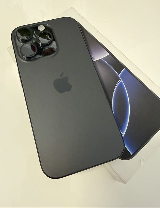 Vand iphone 16 pro, 512gb