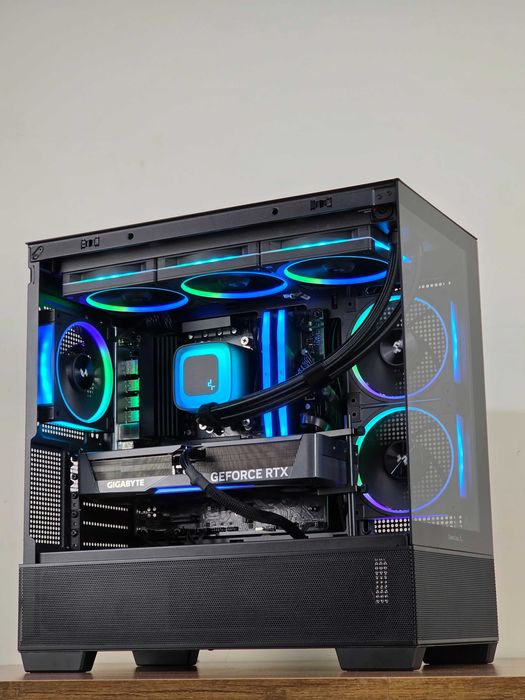 Нов | Ryzen 7 7800X3D | RТX 5070 | 32 GB RAM | NVMe | Геймърски
