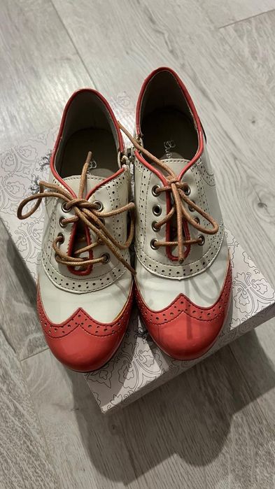 Обувь на девочку