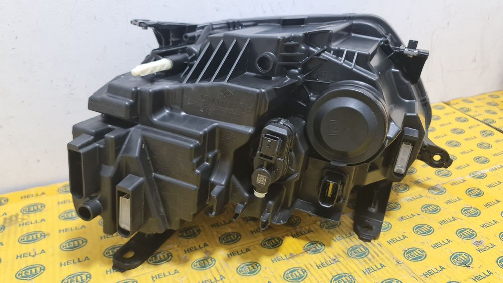 Far led Dacia Duster 2 facelift 260106194r alb
