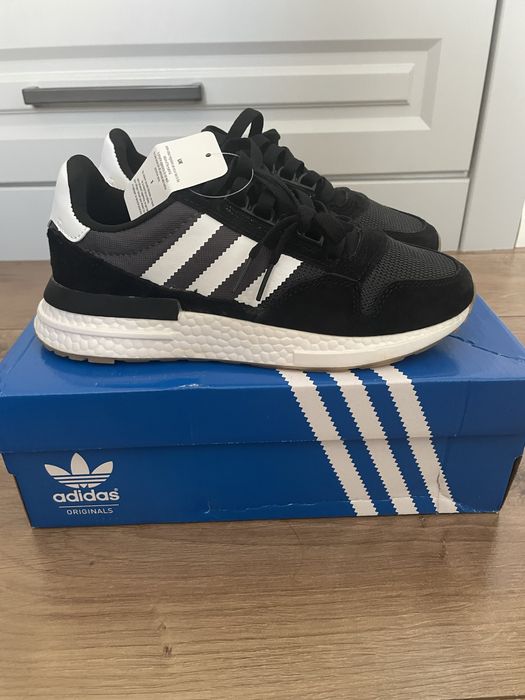 Кроссовки Адидас