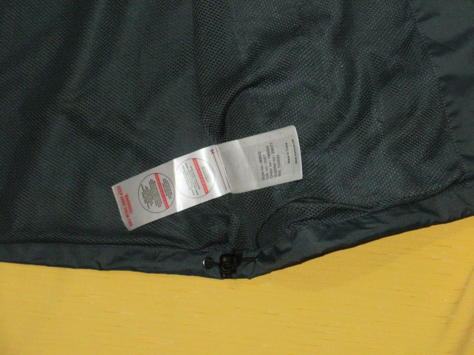 HUMMEL оригинална нова мъжка ветровка L