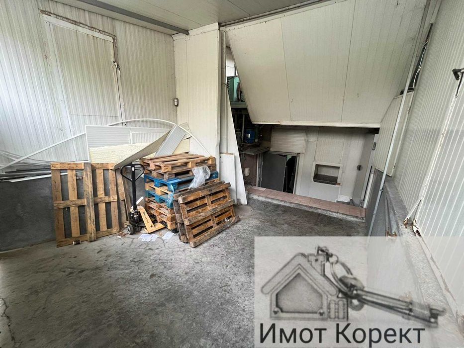 Продава се Промишлена сграда в Асеновград - 302 кв.м за 1656 €/кв.м - Снимка #1