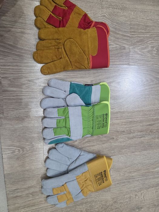 Рабочие перчатки