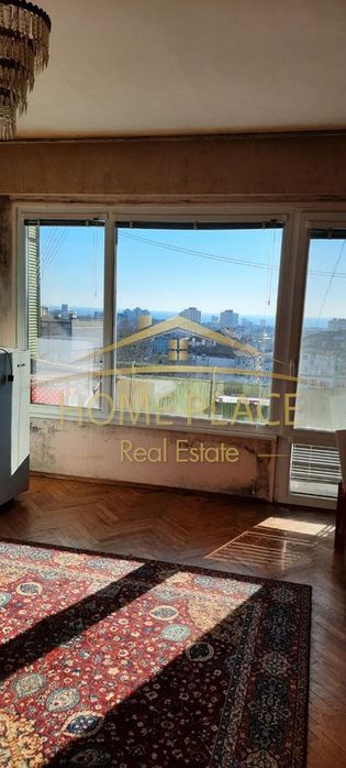 Четиристаен апартамент в Цветен Квартал