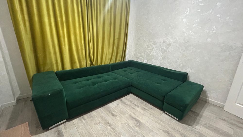 Продам Диван угловой