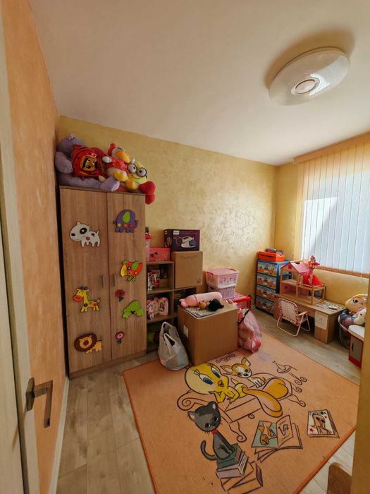 Дава се под наем Двустаен апартамент в Пазарджик, Запад - 64 кв.м за 55000 € - Снимка #3