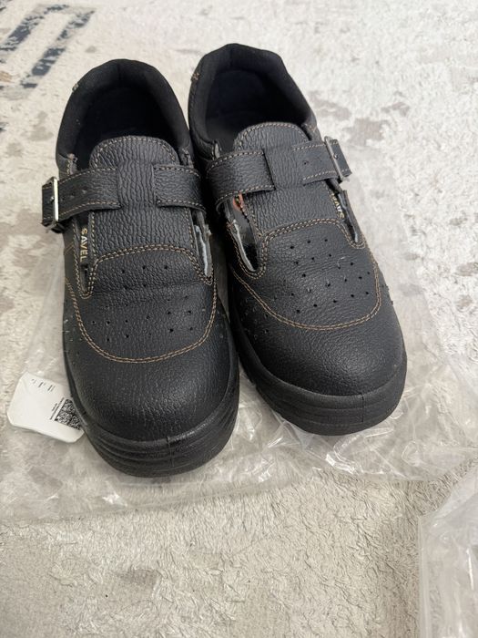 Продам спец обуфь