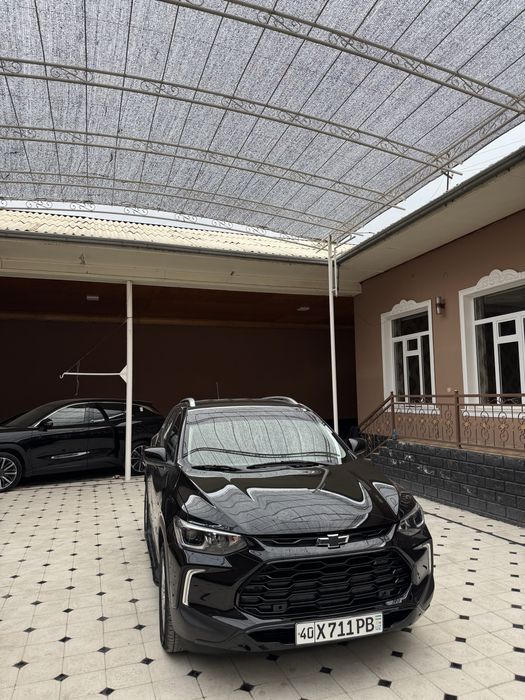 Treker 2 LTZ sotiladi