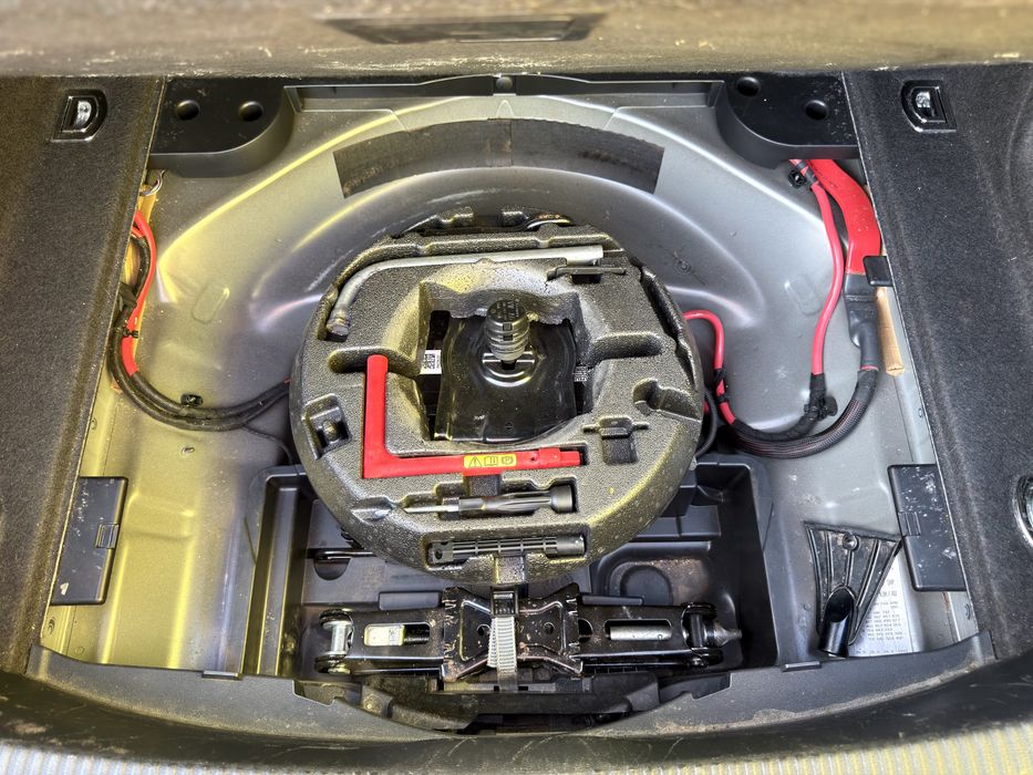 Резервна гума с инструменти AUDI A4 S4 RS4 B9