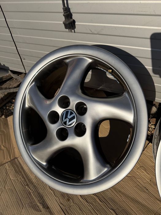 Джанти Porsche Twist 17" VW Golf  / Bora / Audi A3 (5x100)