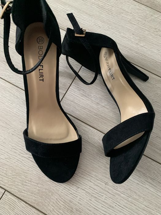 Sandale negre noi 39