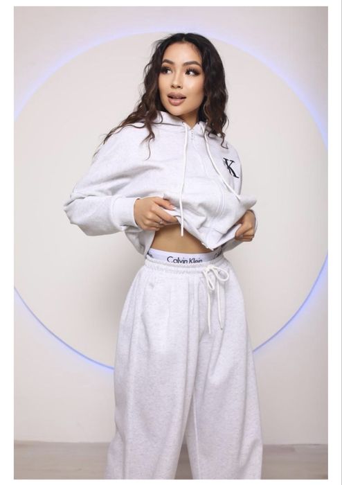 продам Костюмы Рр (42-44)