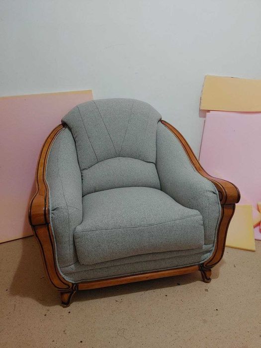 СЕРГЕЙ. Обивка, ремонт мягкой мебели любой сложности.