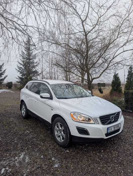 Volvo XC60 D5 manual (12.2010)