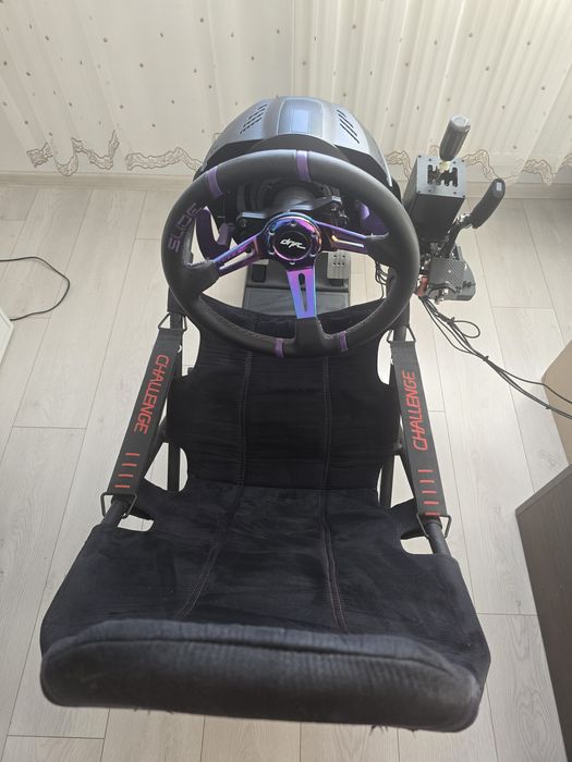 Scaun Playseat Challenge + Volan Thrustmaster t300 rs Gt