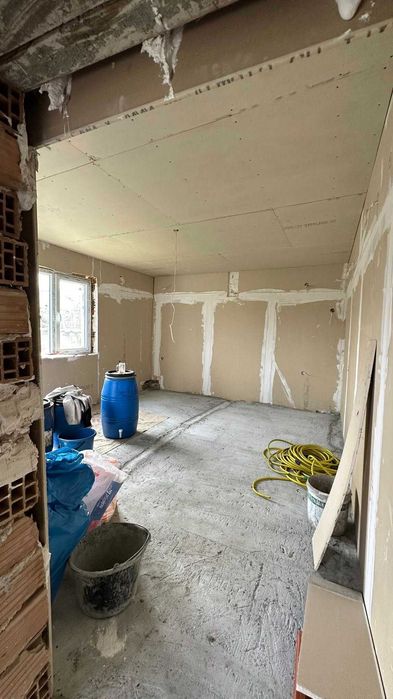 Продава се Къща в Търговище, Център - 1000 кв.м за 25 €/кв.м - Снимка #5