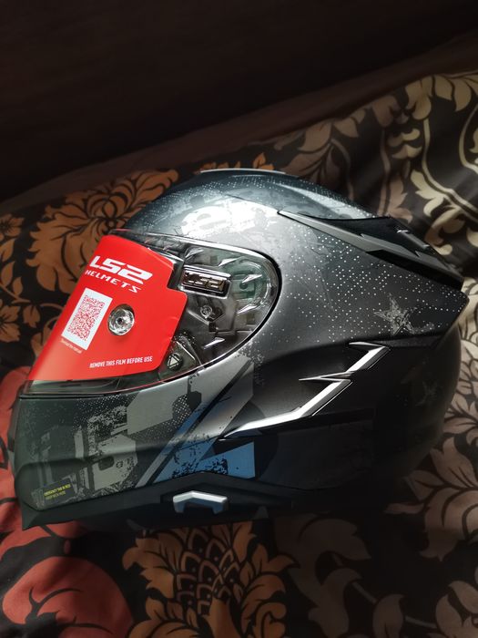Каска за мотор LS2 Challenger F