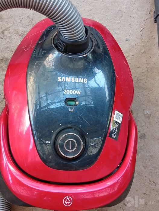 Продается пылесос Samsung 2000