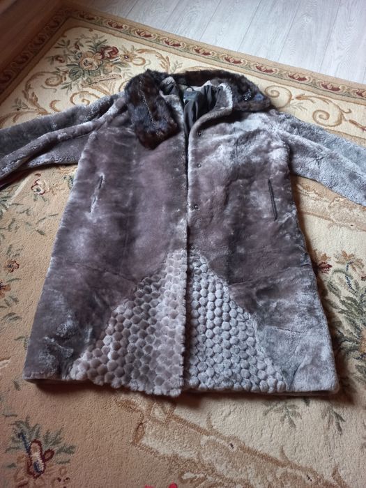 Продам шубу-мутон и детскую куртку