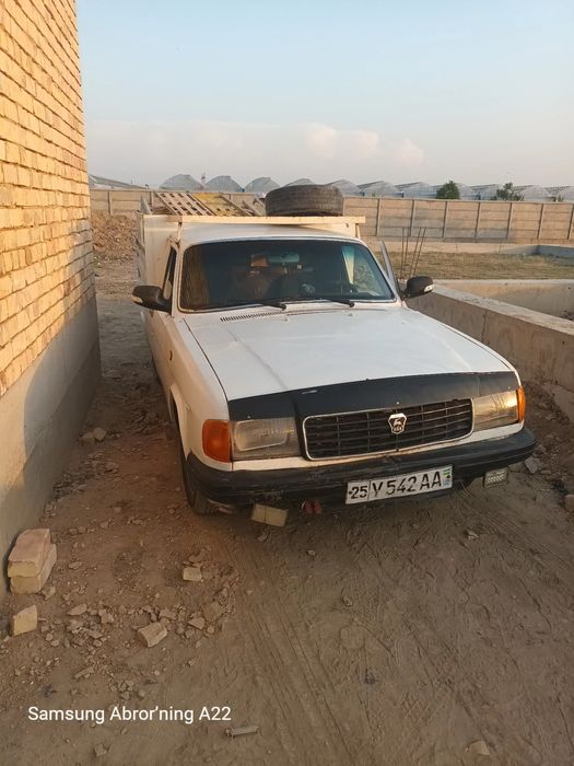Volga gaz 31029 sotiladi