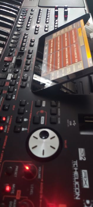 Se vinde : Korg pa1000