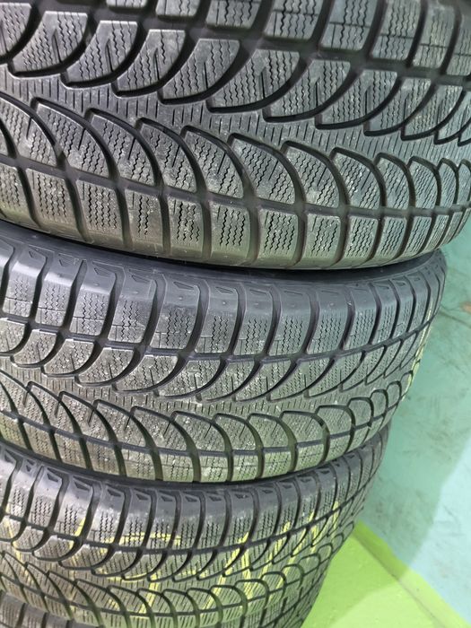 4 бр зимни 235/60/18 Bridgestone