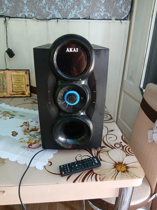Sistem audio Akai