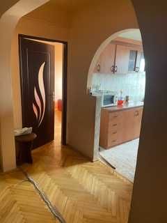 VAND URGENT AP.2 camere AN mare blvd. DACIA, ORADEA