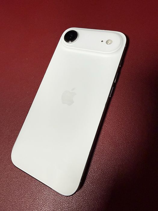 iPhone Air, 256GB, 5G, Cloud White, liber rețea, stare excelentă