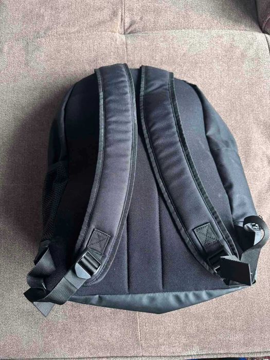 Многоцветна раница на Uhlsport