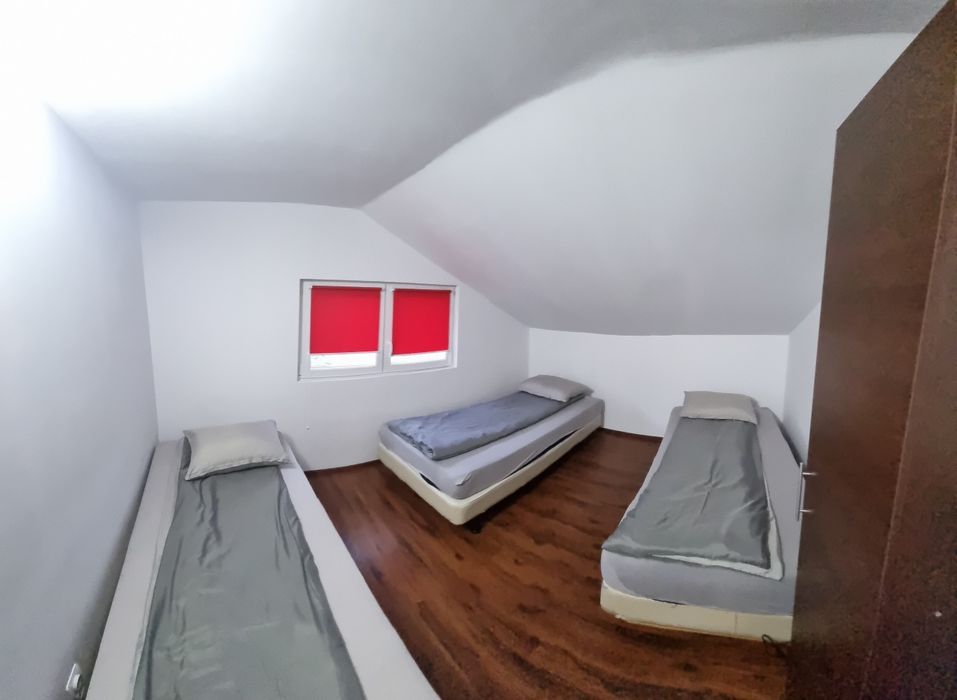 Cabana de inchiriat in Cheile Valisoarei !!! Libera de Revelion  !!!