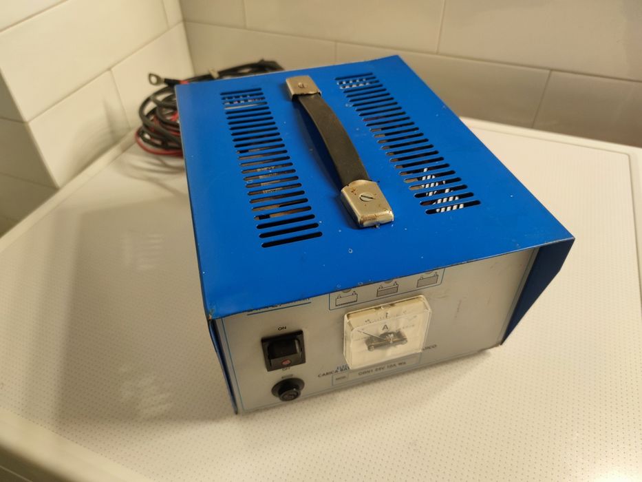 Redresor profesional 24V/12A industrial Italia