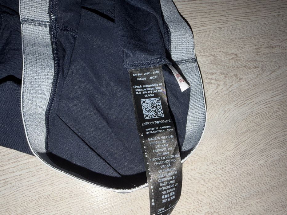 Top Armani S nou