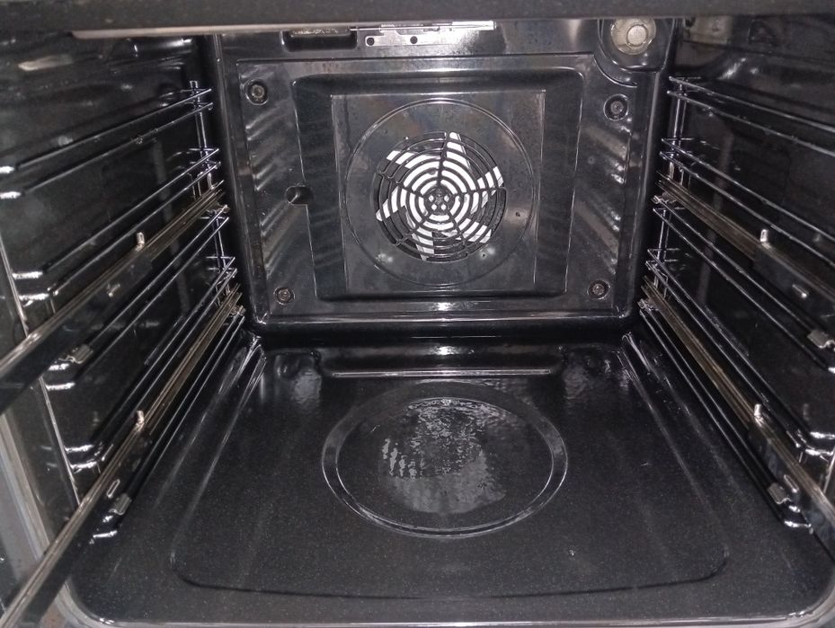 Свободно стояща печка с керамичен плот Аег Aeg 2 години Гаранция!