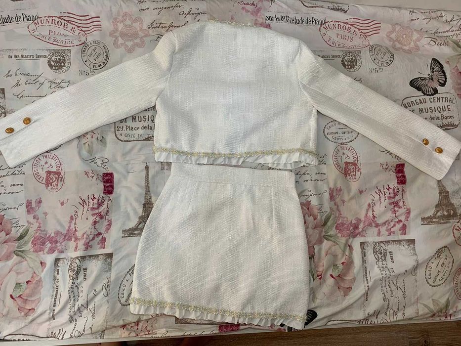 Продается костюм двойка женский