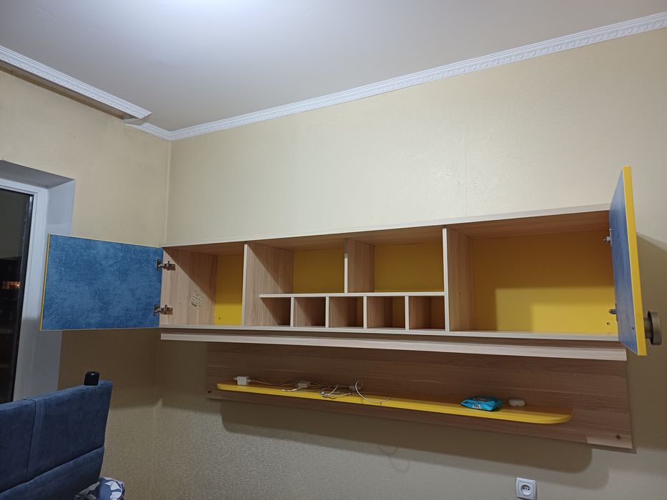 Продам полки для книг