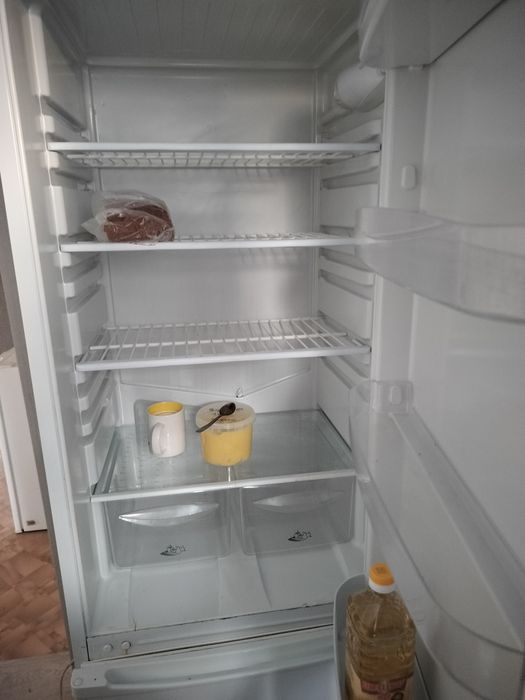 Продам холодильник