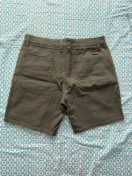 Pantaloni scurți casual kaki