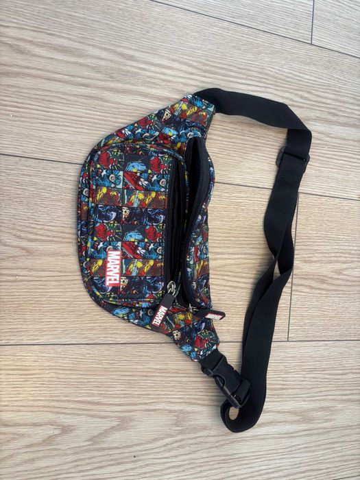 Borseta Marvel stare excelenta