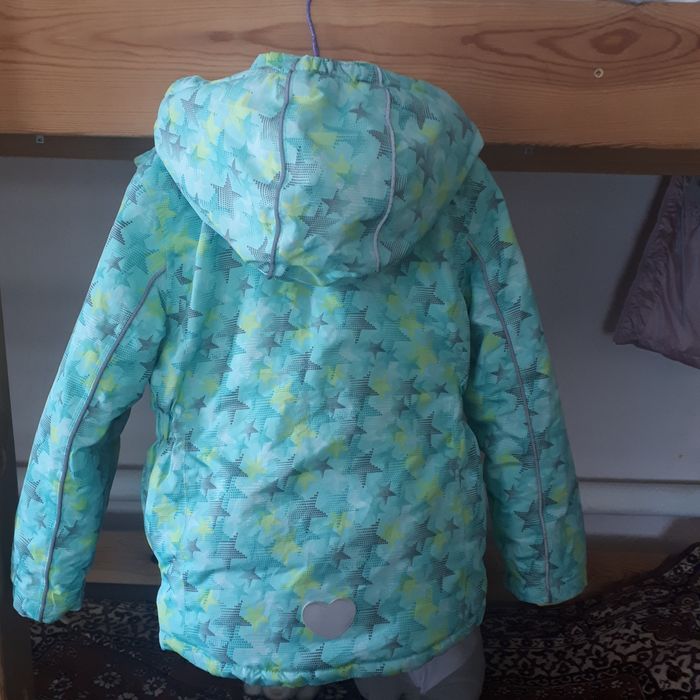 Продам детскую куртку