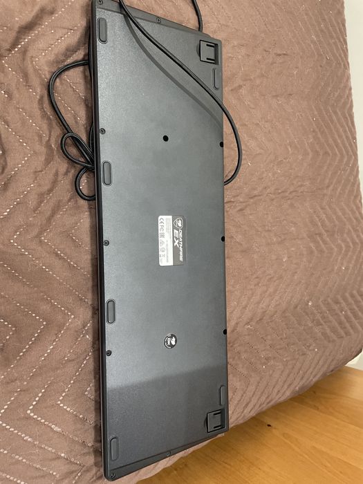 Продавам клавятура и мишка