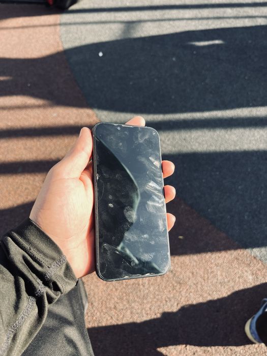 IPhone 13 синий