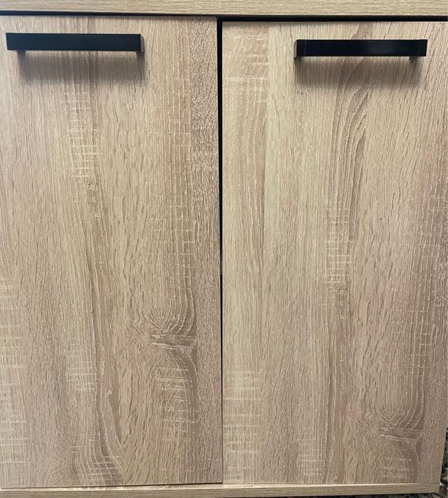 Шкаф двухдверный