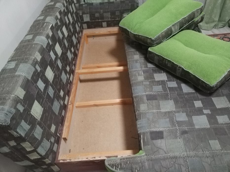 Продам диван  раздвижной