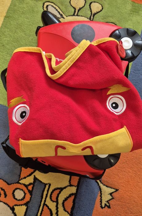 Valiza Trunki ca noua+paturica Trunki